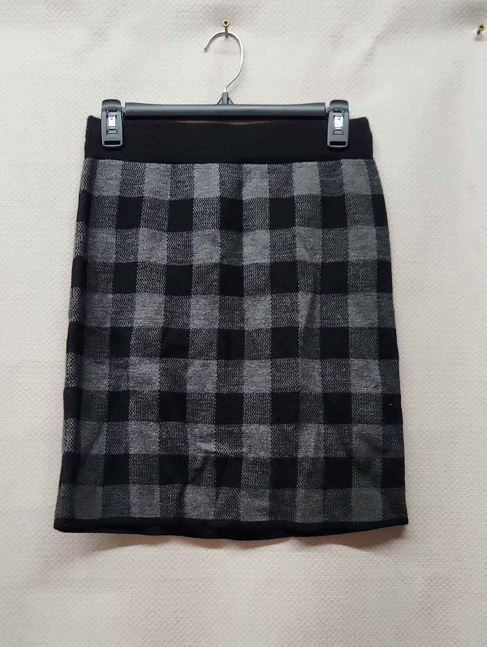 Adrienne Vittadini Black and Gray Checked Pencil Skirt